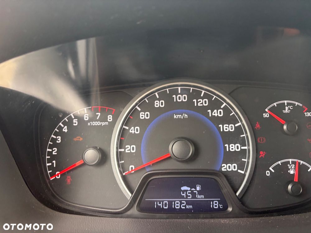 Hyundai i10 1.0 - 21