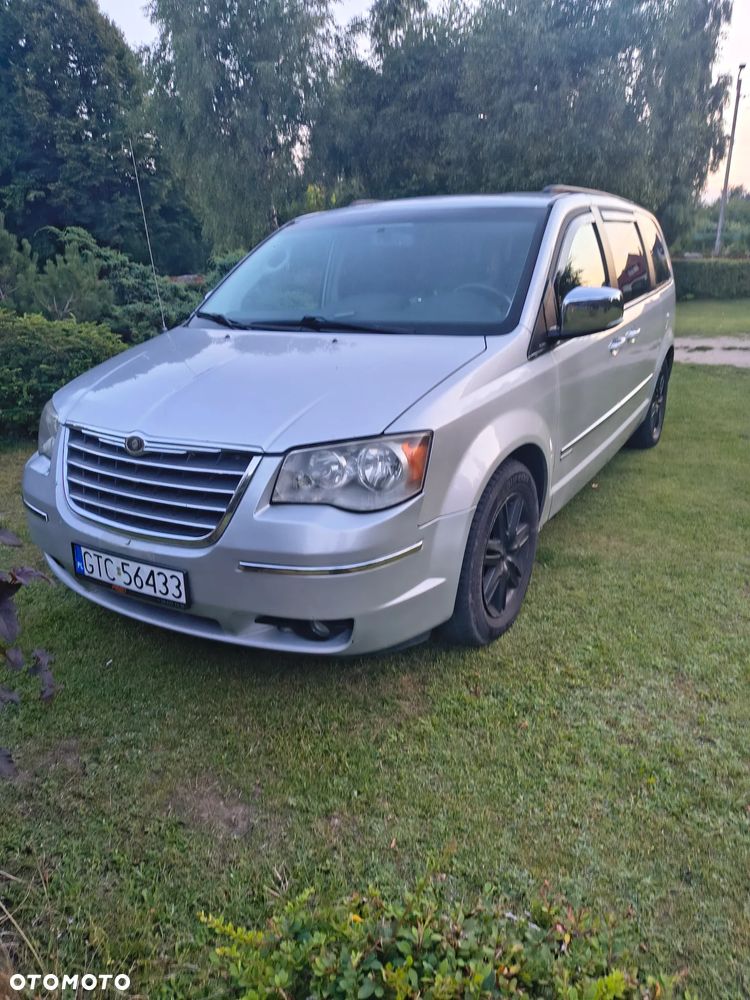 Chrysler Town & Country 4.0 Limited - 1