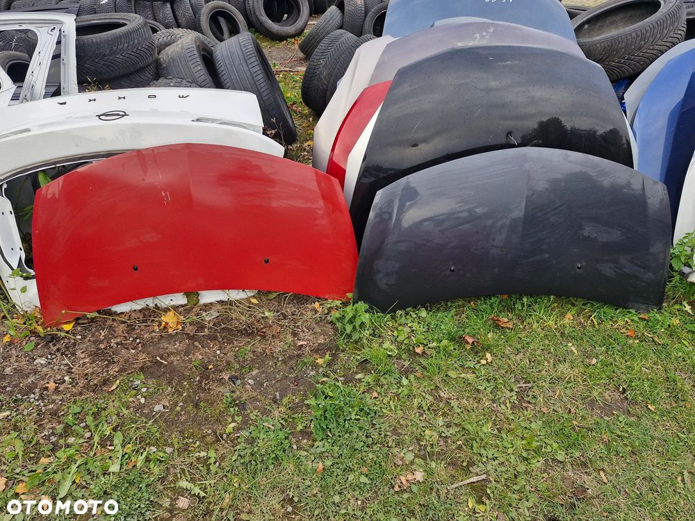 Clio 3 maska pokrywa silnika