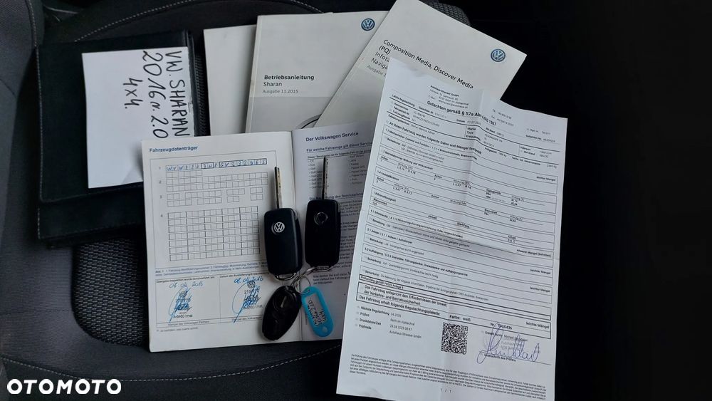 Volkswagen Sharan 2.0 TDI 4MOTION Highline - 35