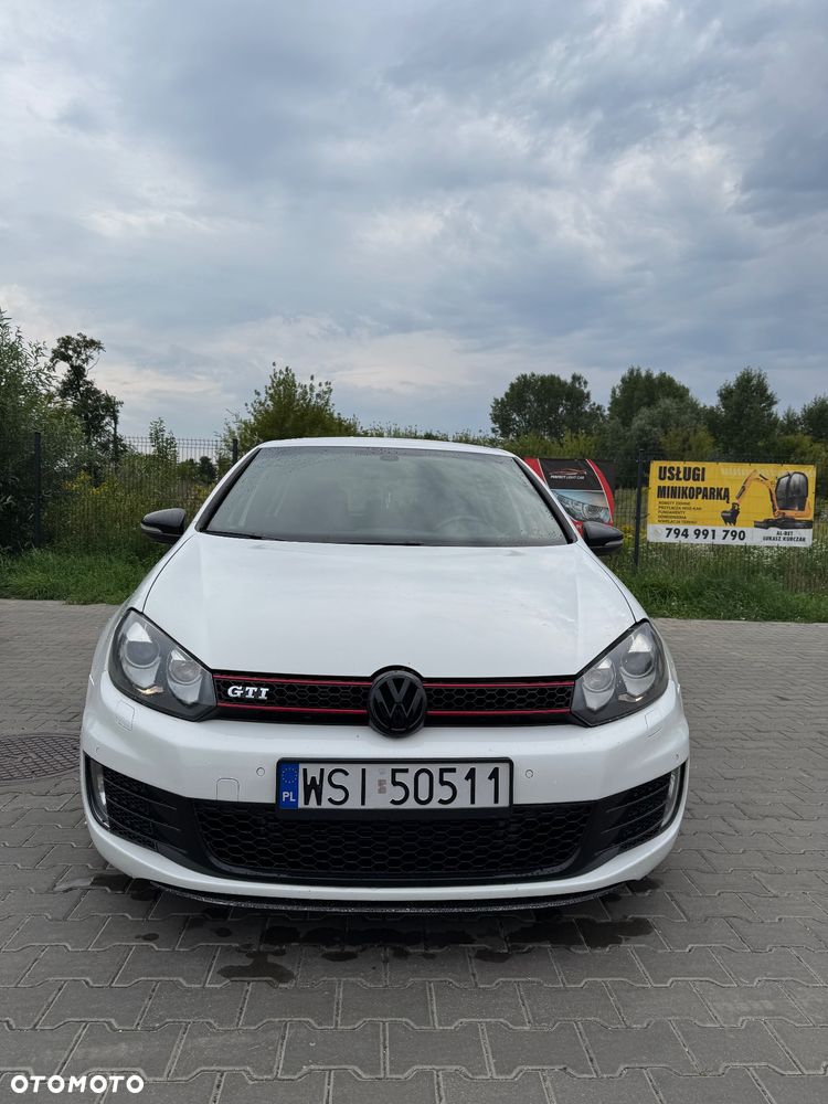 Volkswagen Golf 2.0 TSI GTI - 2
