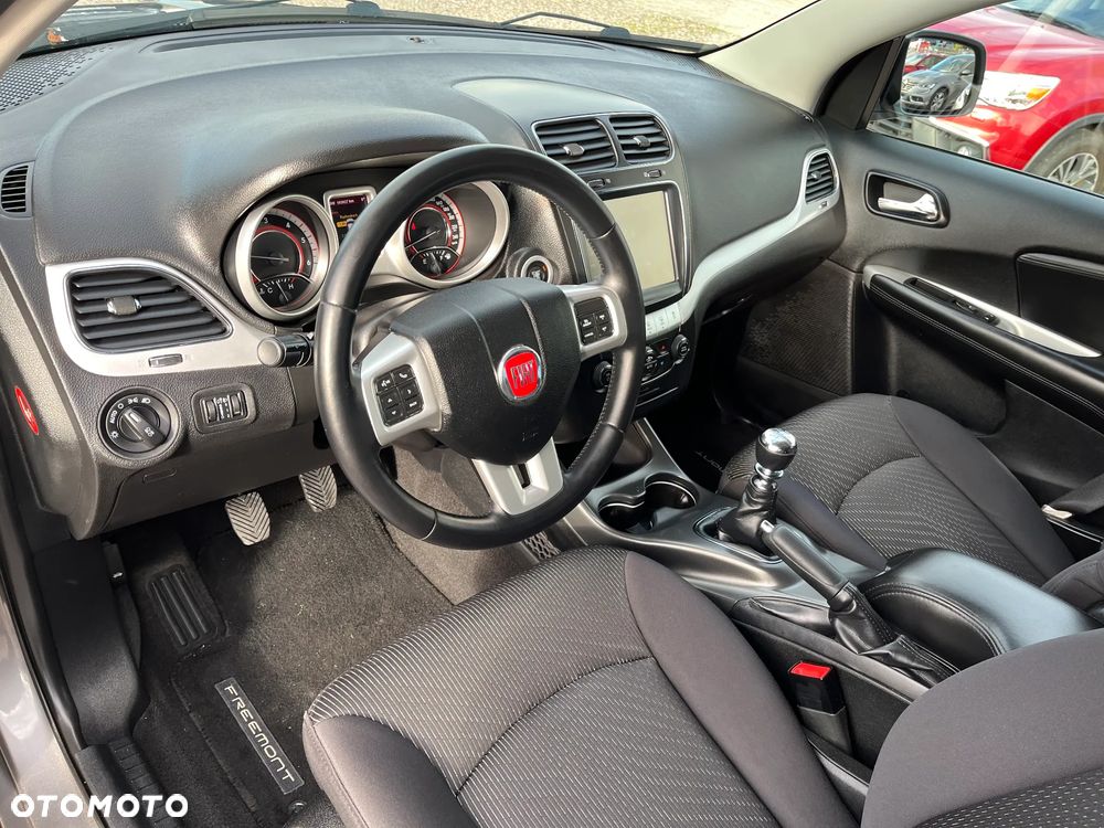 Fiat Freemont 2.0 Multijet 16V DPF Urban - 19