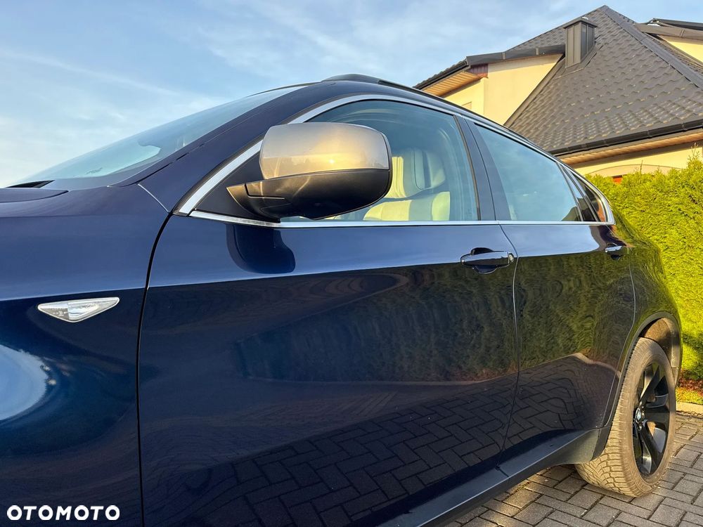 BMW X6 M50d - 11