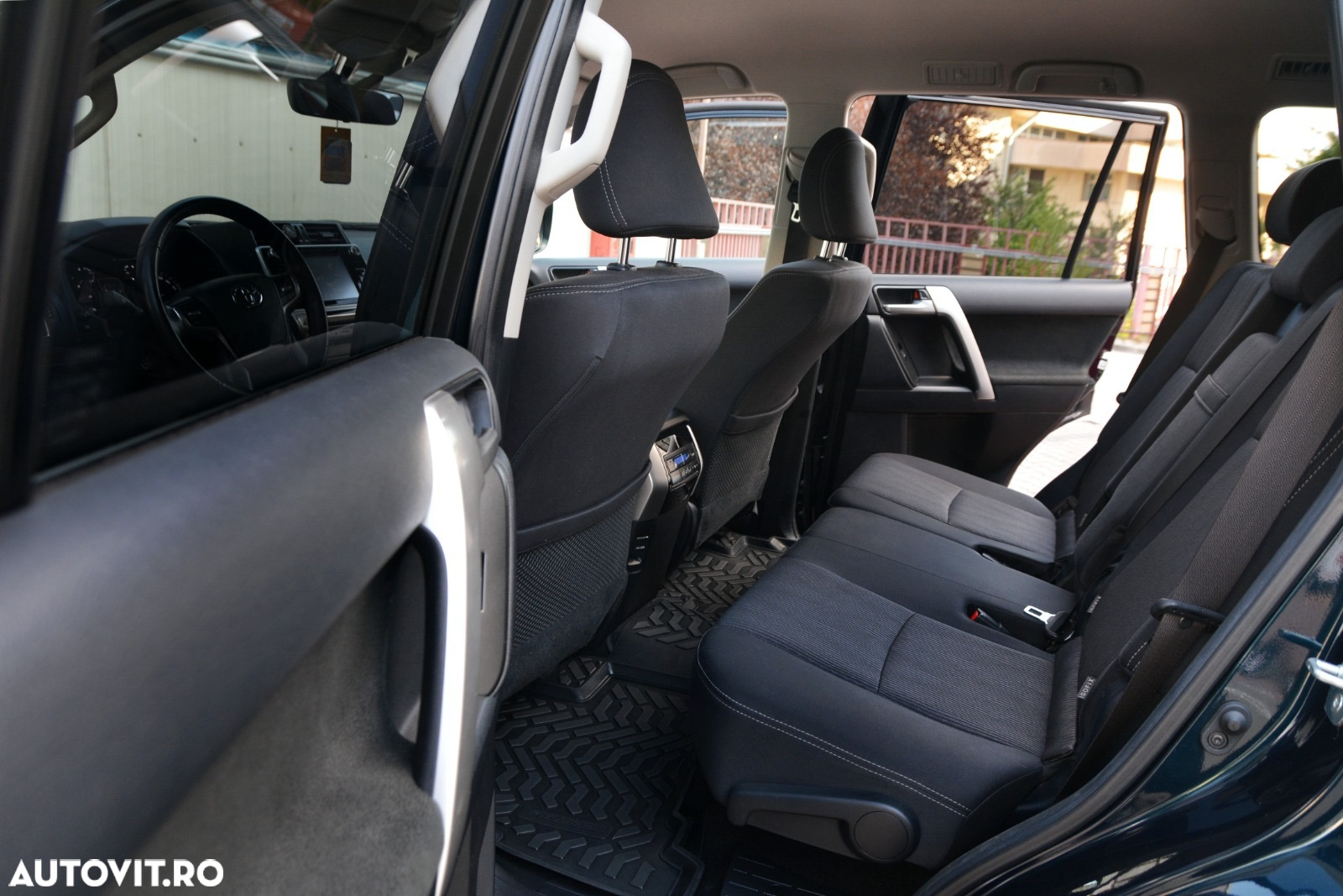 Toyota Land Cruiser 2.8l Turbo D-4D M/T Executive - 21