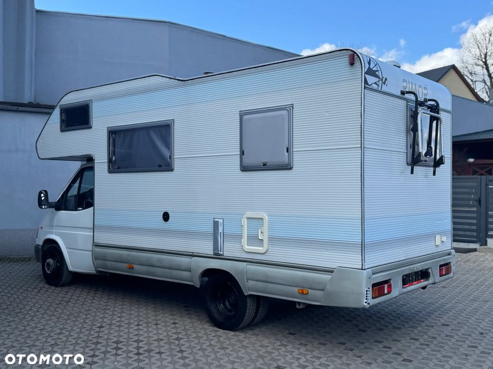 Ford Transit - 12