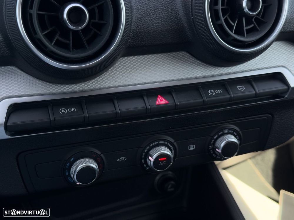 Audi Q2 30 TFSI Design - 18