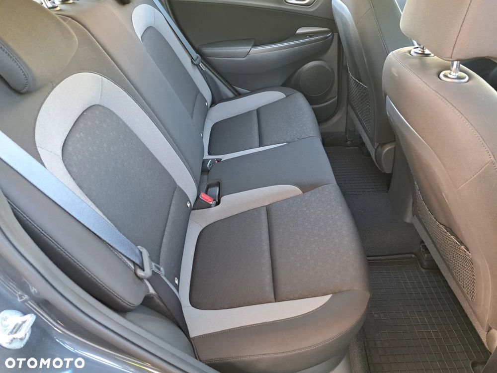 Hyundai Kona - 18