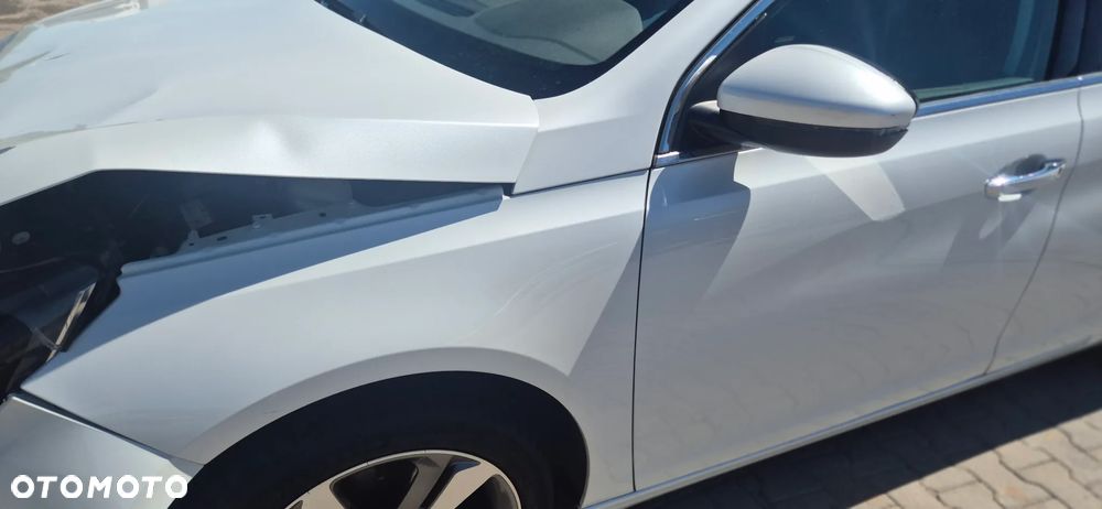 Peugeot 308 1.2 PureTech Allure S&S - 8