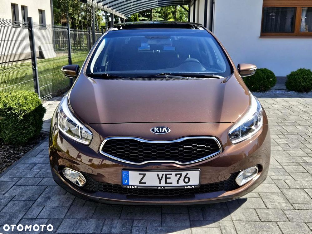 Kia Ceed 1.6 GDI DCT Platinum Edition - 16