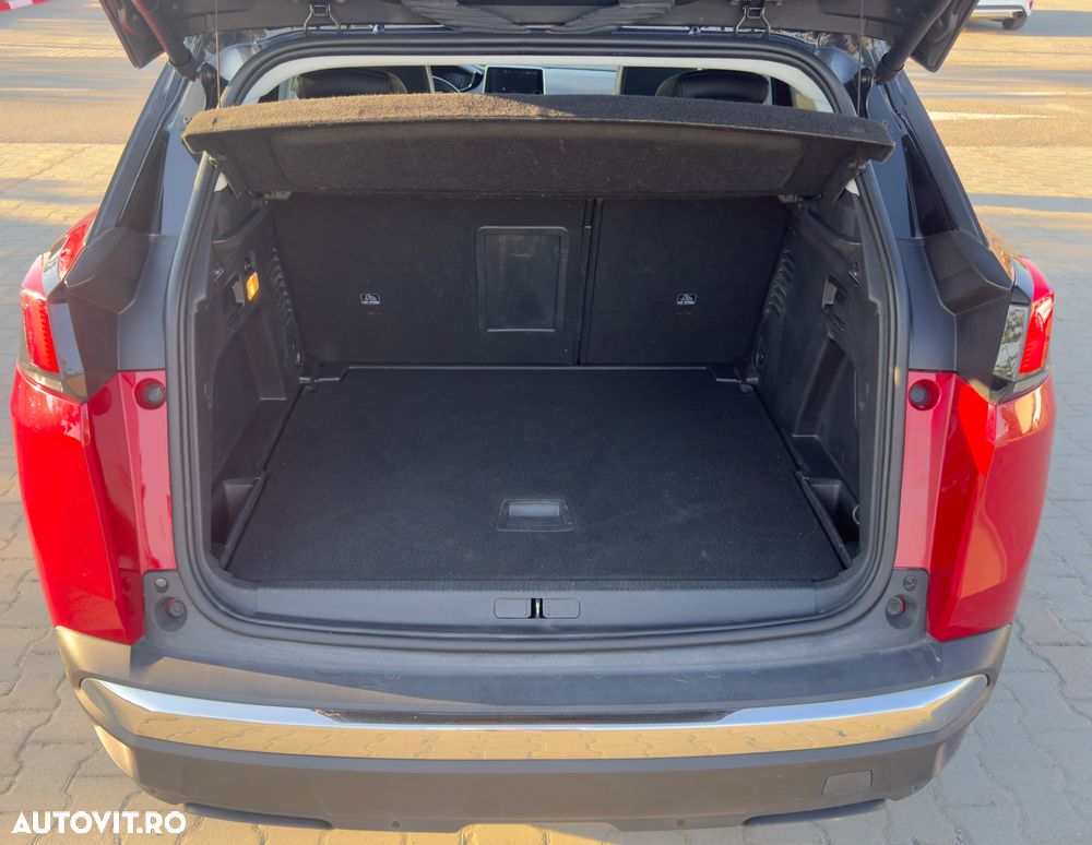 Peugeot 3008 1.2 PureTech Turbo S&S EAT8 Allure - 24