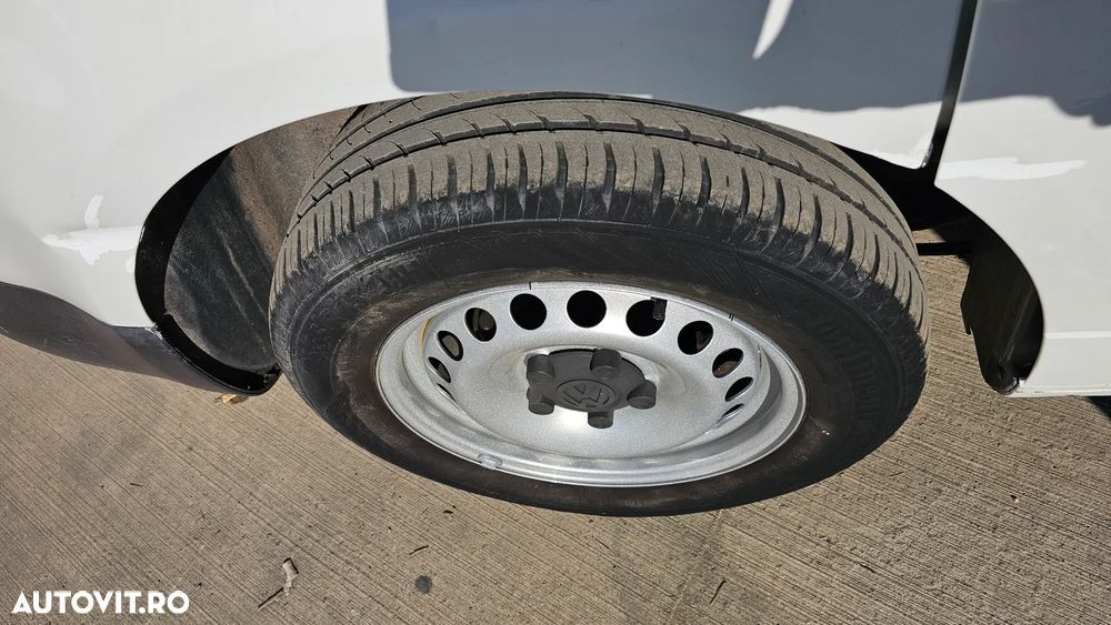 Volkswagen Caddy 1.6 TDi - 9