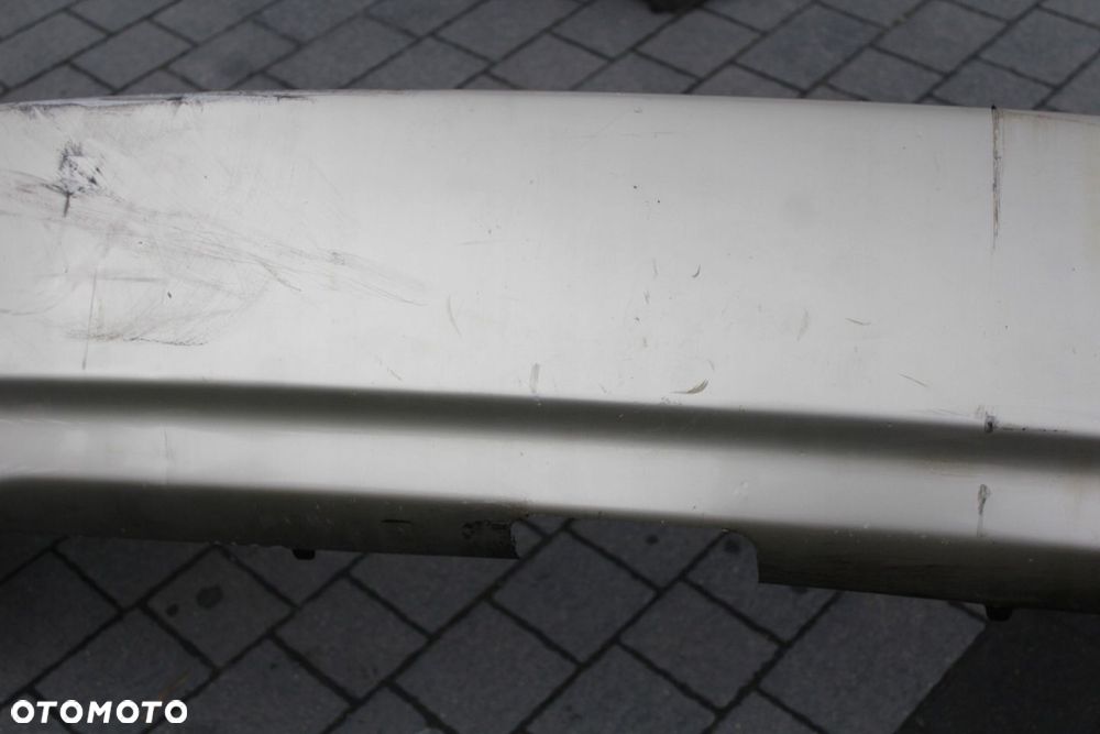 ZDERZAK TYŁ TOYOTA AVENSIS VERSO - 4