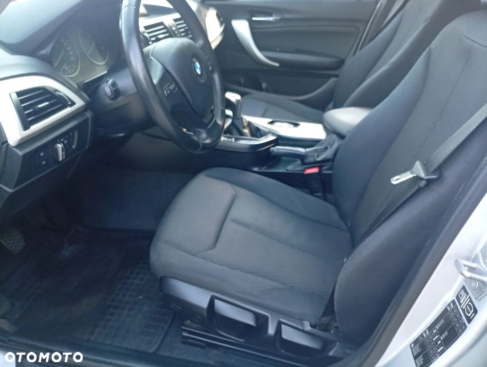 BMW Seria 1 116d Sport Line - 11