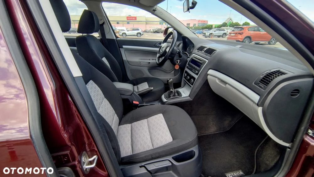Skoda Octavia 1.4 TSI Ambition - 9
