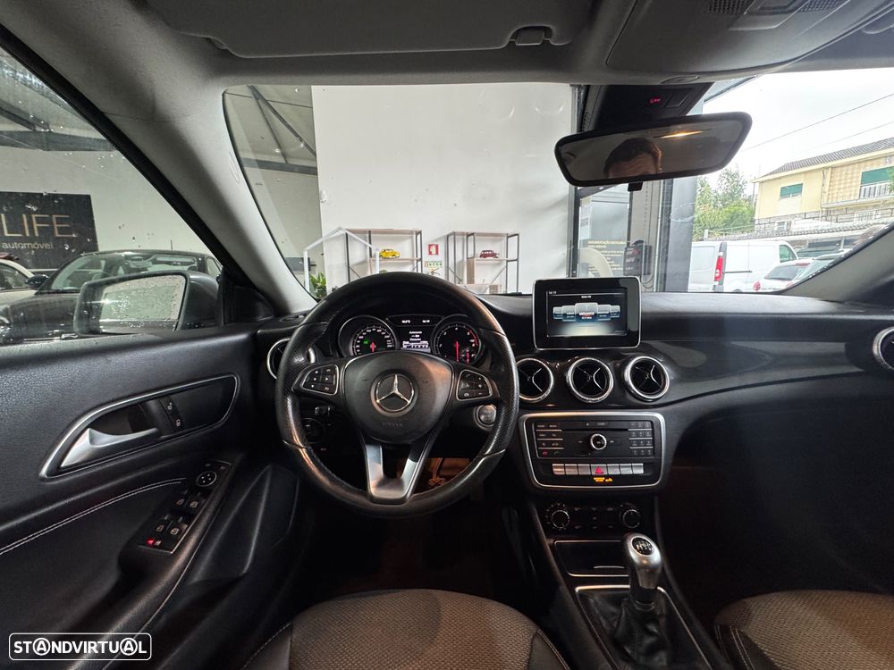 Mercedes-Benz CLA 180 d Shooting Brake Urban - 9
