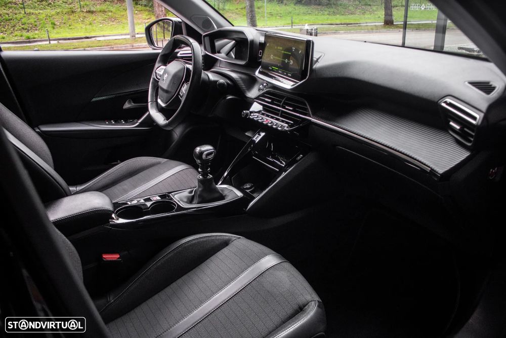 Peugeot 2008 1.2 PureTech Allure - 23