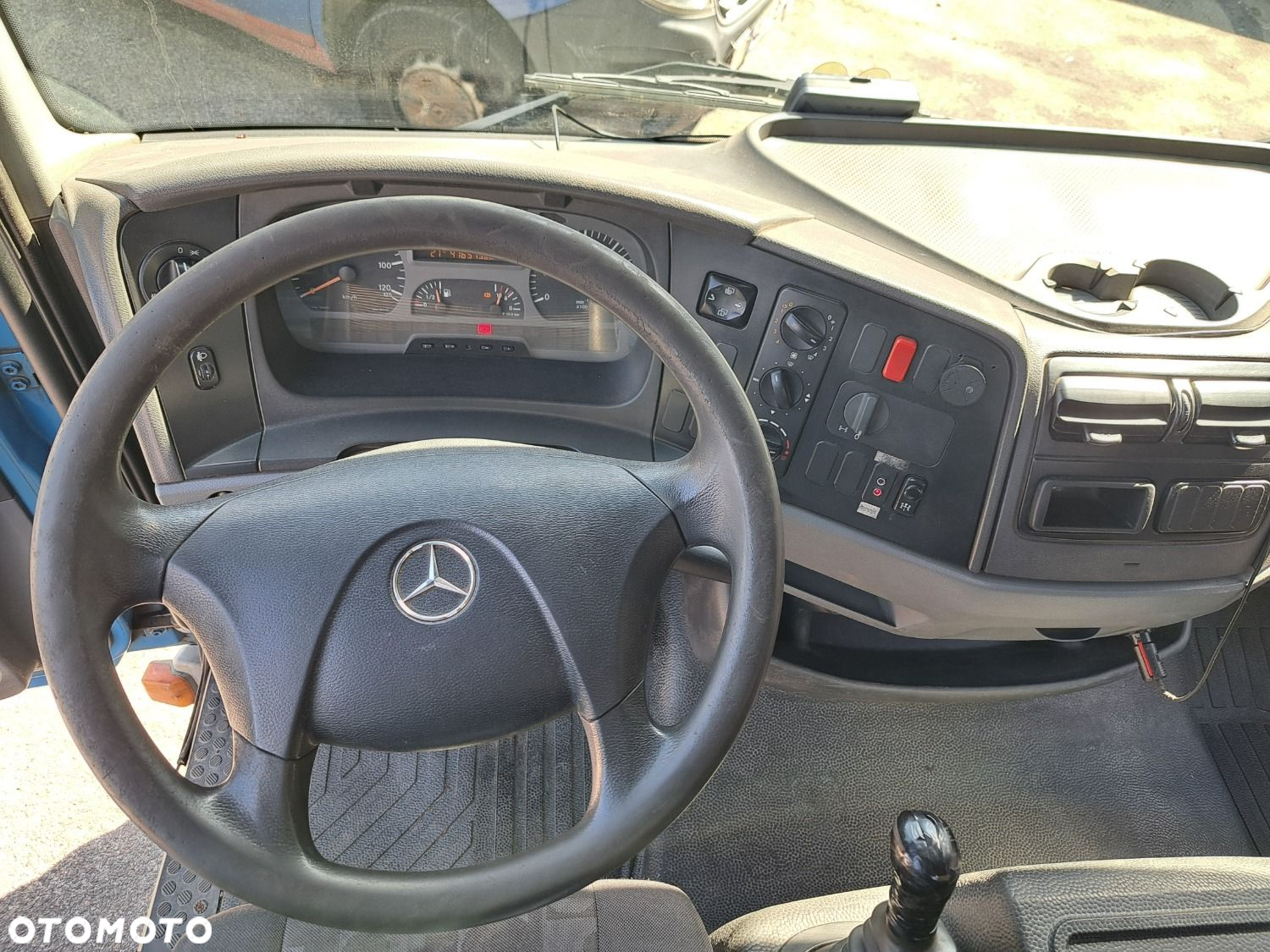 Versalift Atego 915 K - 19