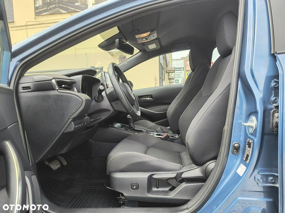 Toyota Corolla 1.8 Hybrid - 8