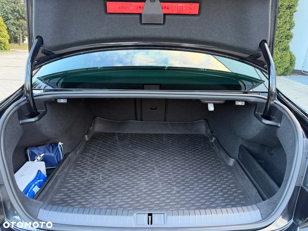 Volkswagen Passat 2.0 TSI 4Mot Highline DSG - 28