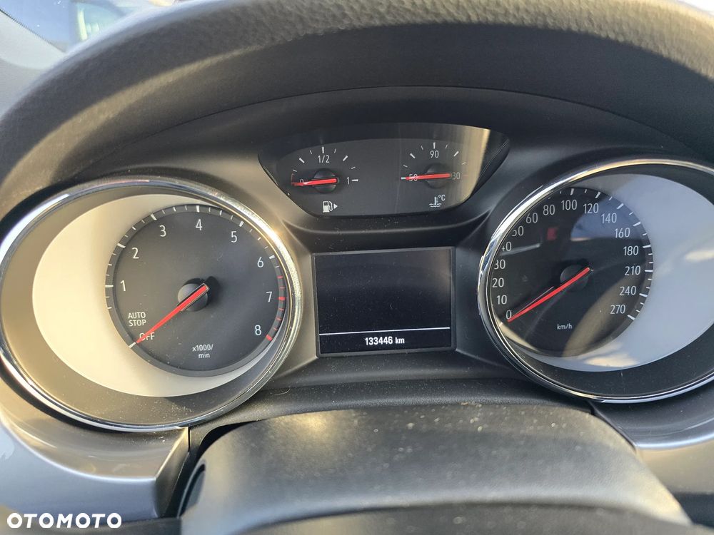 Opel Astra 1.2 T GS Line S&S - 22