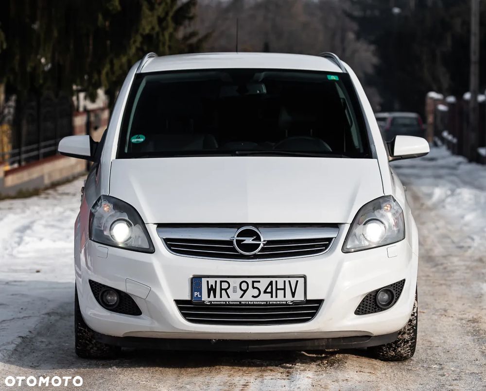 Opel Zafira - 11