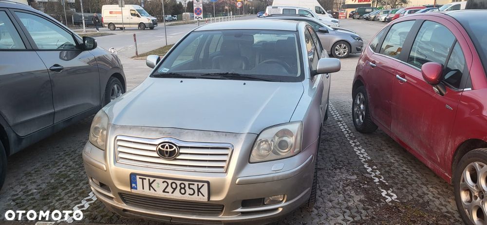 Toyota Avensis - 1