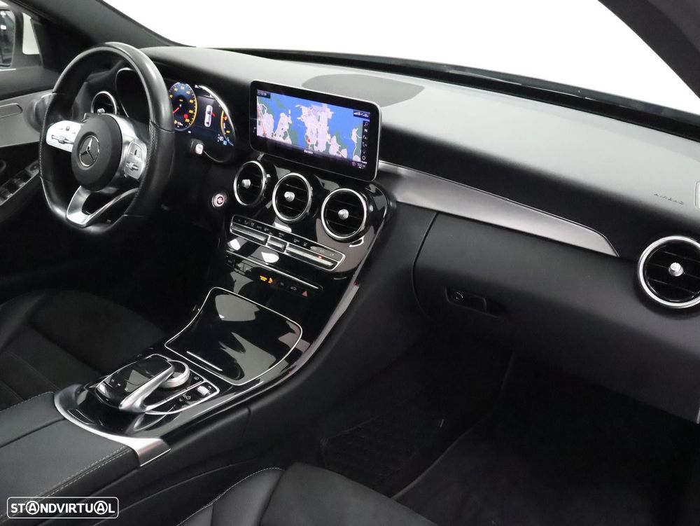 Mercedes-Benz C 300 de AMG Line - 4