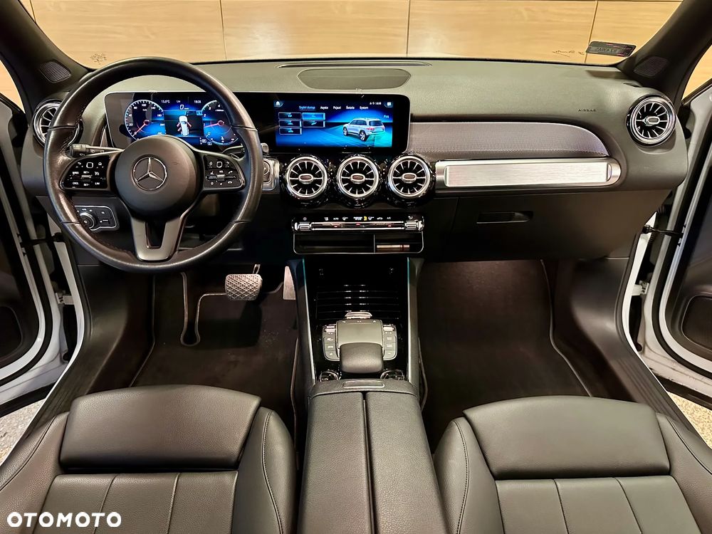 Mercedes-Benz GLB 200 7G-DCT - 13