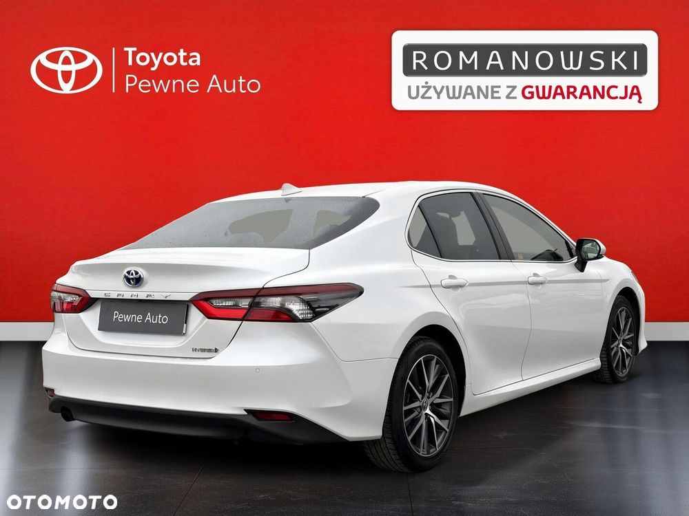 Toyota Camry 2024 photo 2