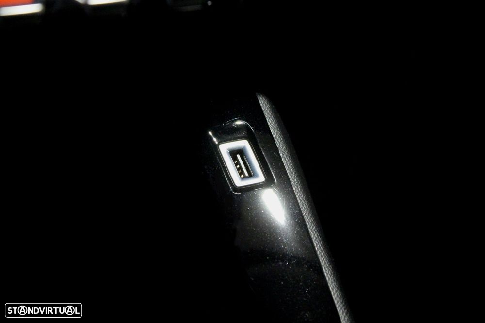 Peugeot 208 1.2 PureTech Active Pack - 26