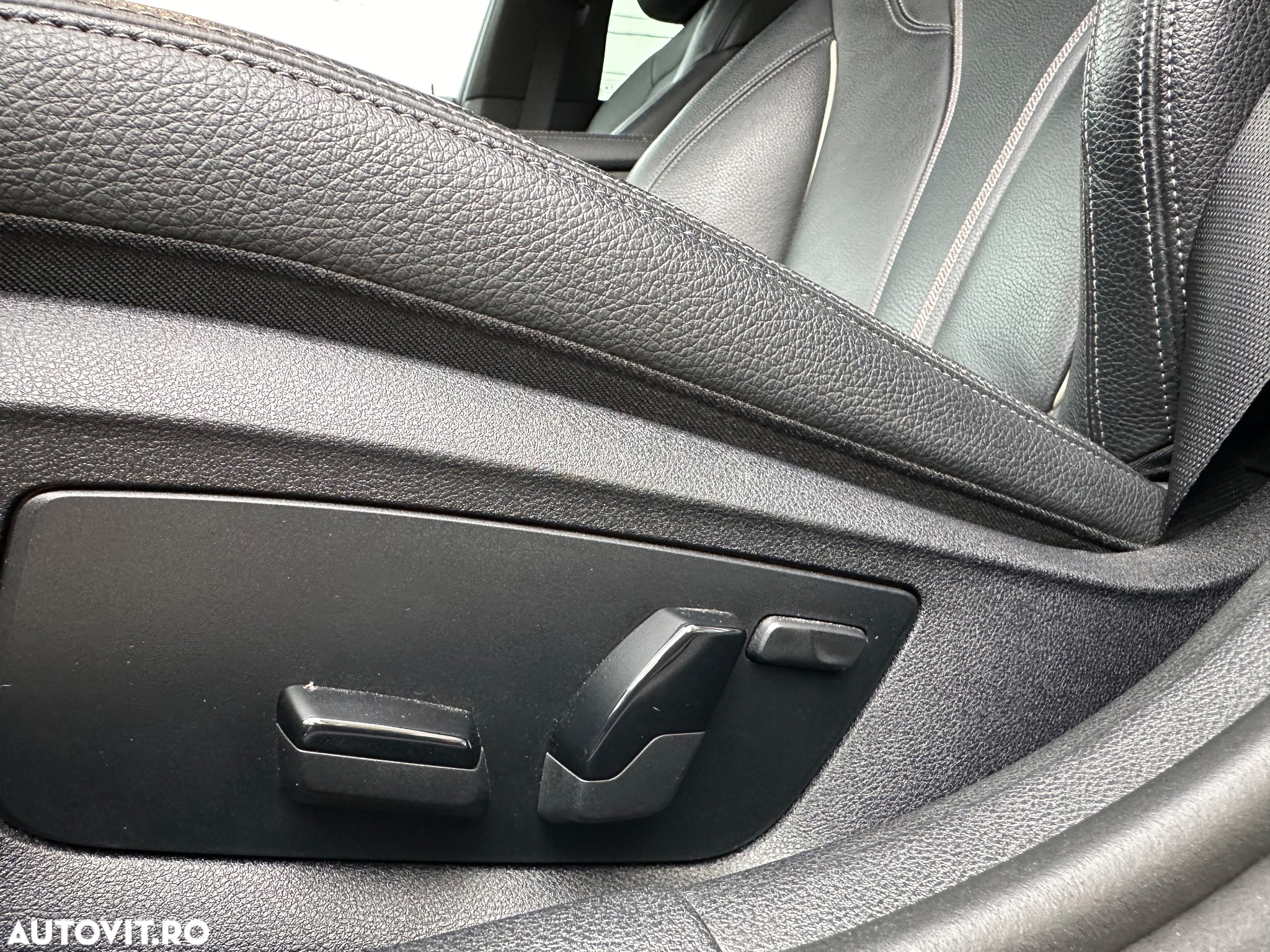 BMW Seria 5 530e AT PHEV - 27