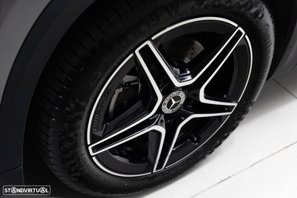 Mercedes-Benz GLA 250 e 8G-DCT AMG Line - 16
