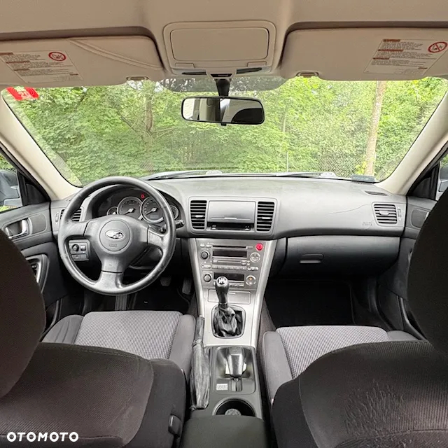 Subaru Outback 2.5 - 13