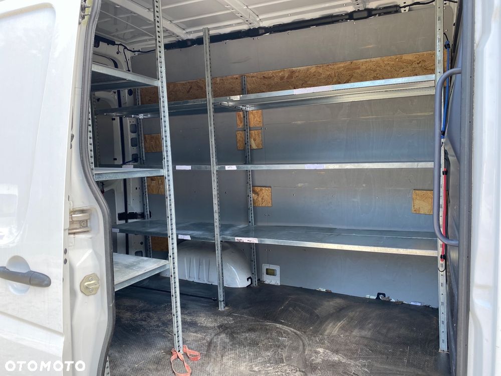 Mercedes-Benz Sprinter - 6