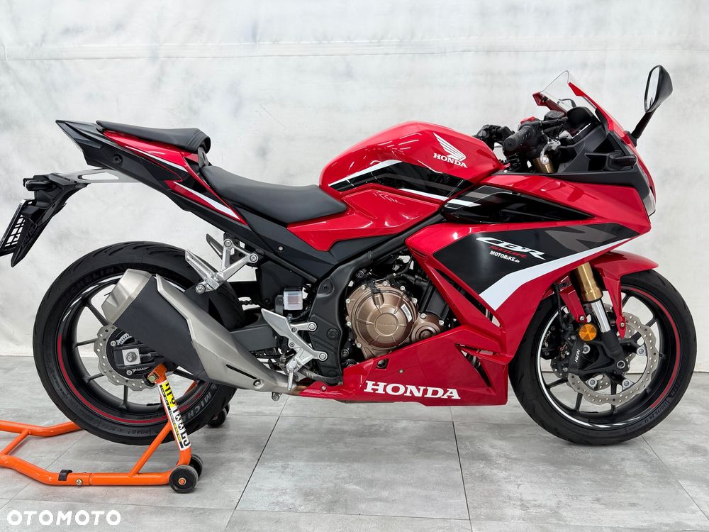 Honda CBR - 17