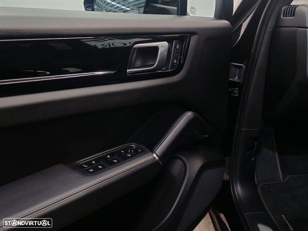 Porsche Cayenne Coupé - 23