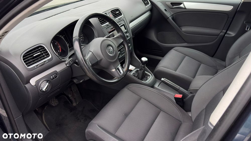 Volkswagen Golf 1.2 TSI BMT Comfortline - 14