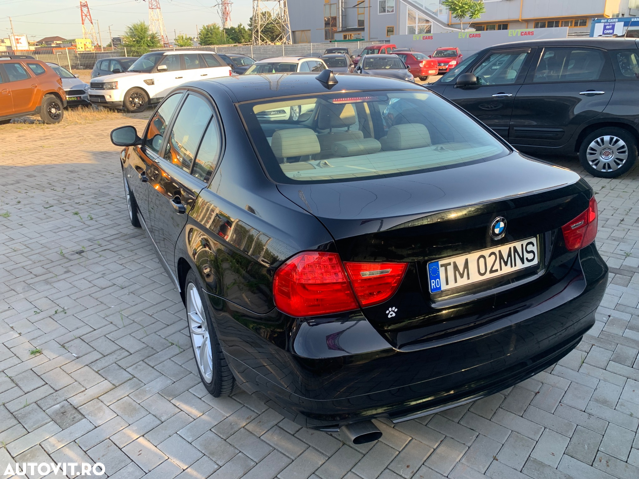 BMW Seria 3 318i - 13