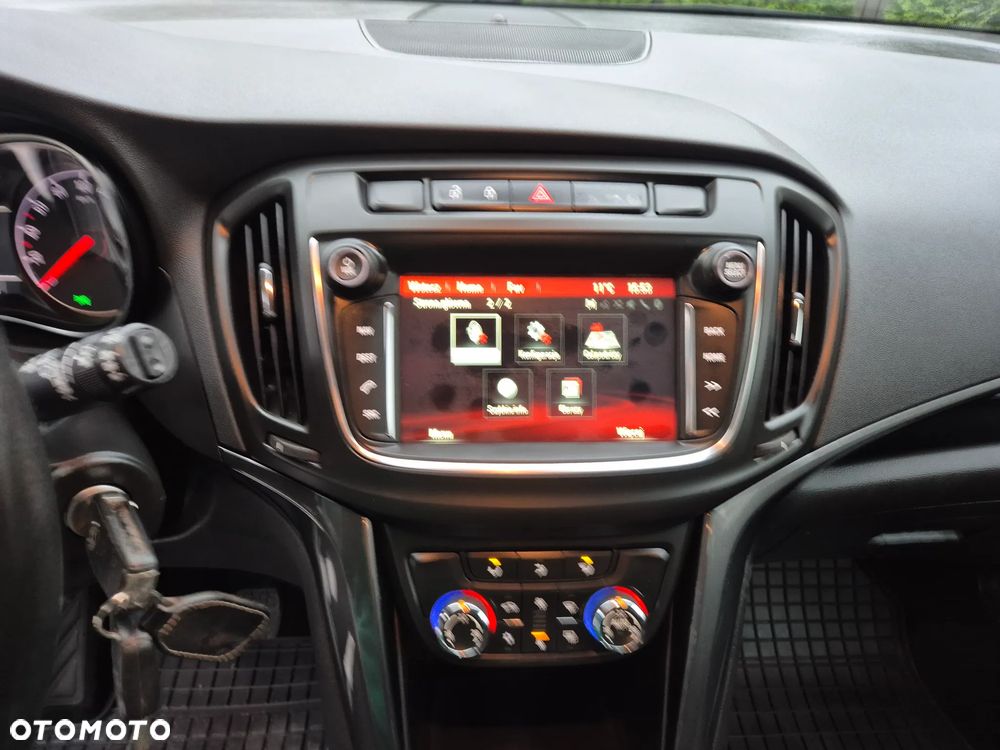 Opel Zafira 1.4 T Cosmo EU6 - 22