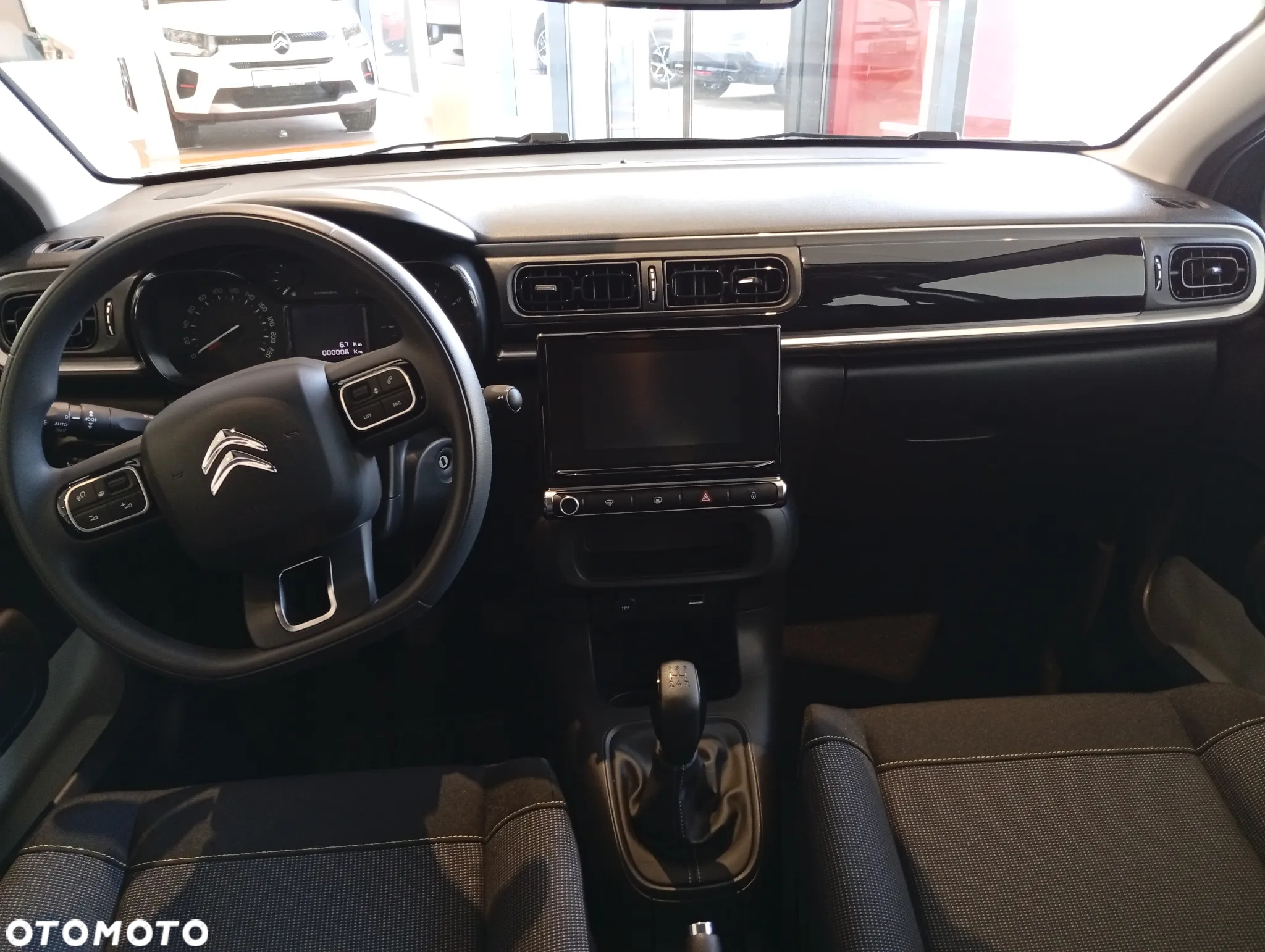 Citroën C3 1.2 PureTech Plus - 9