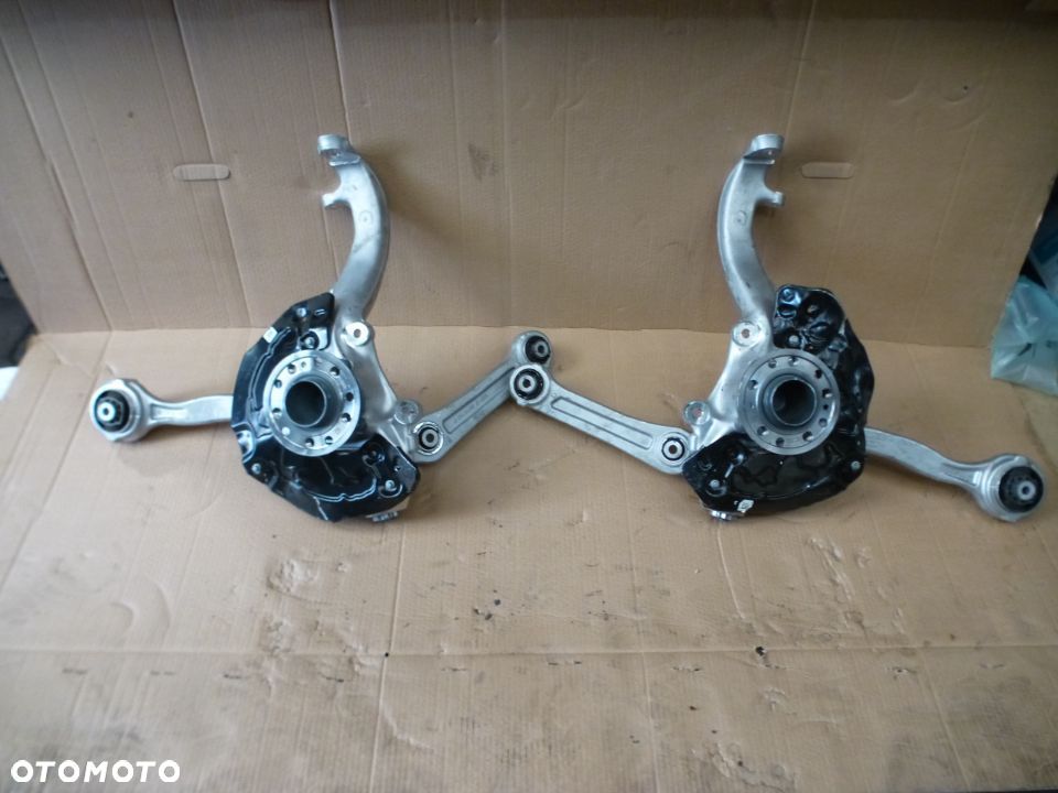 ZWROTNICA PIASTA WAHACZ  LEWA LUB PRAWA MERCEDES GLC 254  22r NOWE!!! - 1