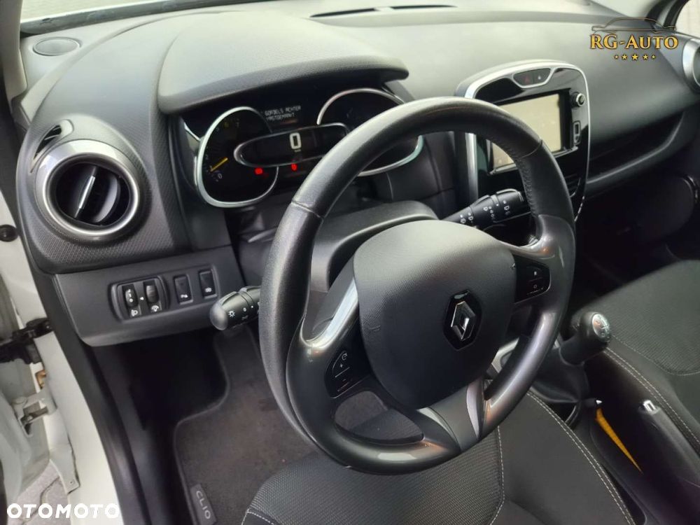 Renault Clio - 28