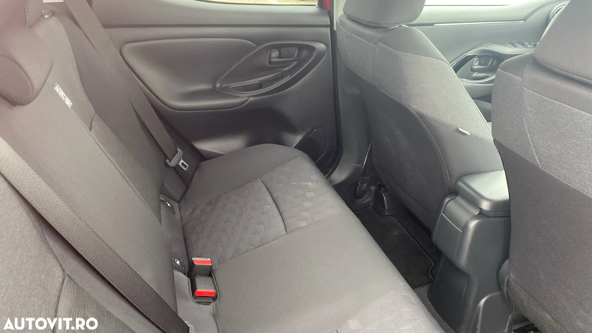 Toyota Yaris 1.5 116 CP HEV Dynamic - 7