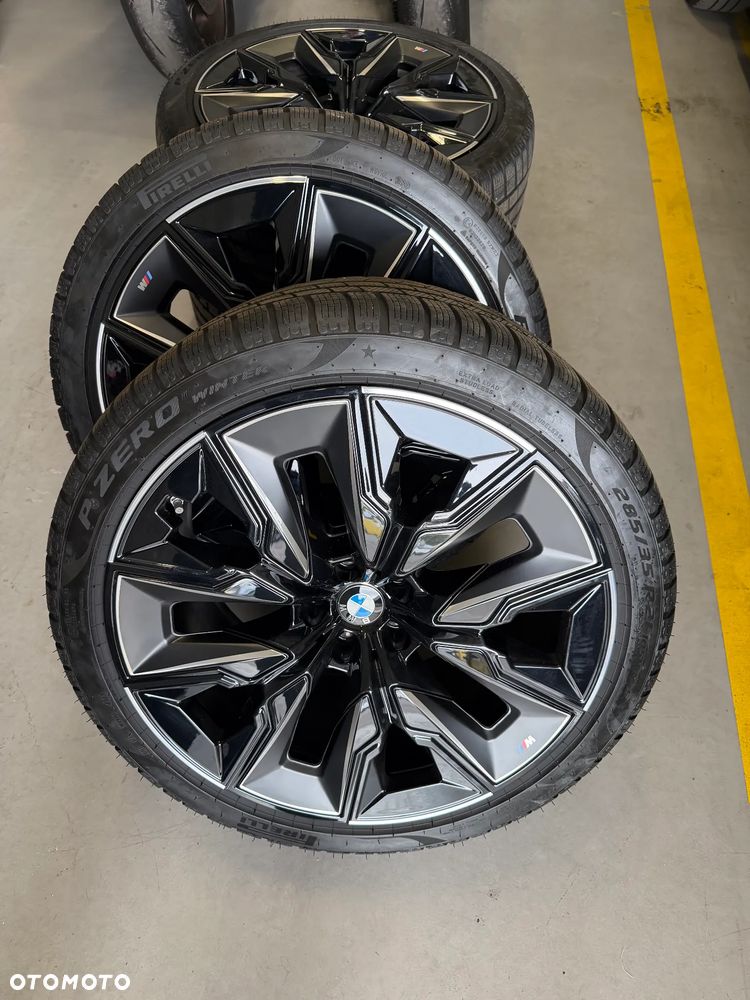 BMW Seria 7 - 28