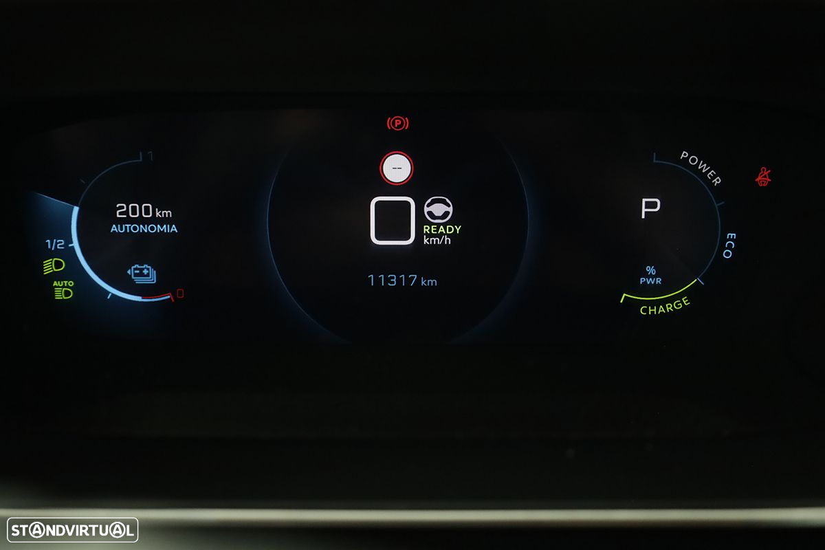 Peugeot e-2008 50 kWh GT - 17