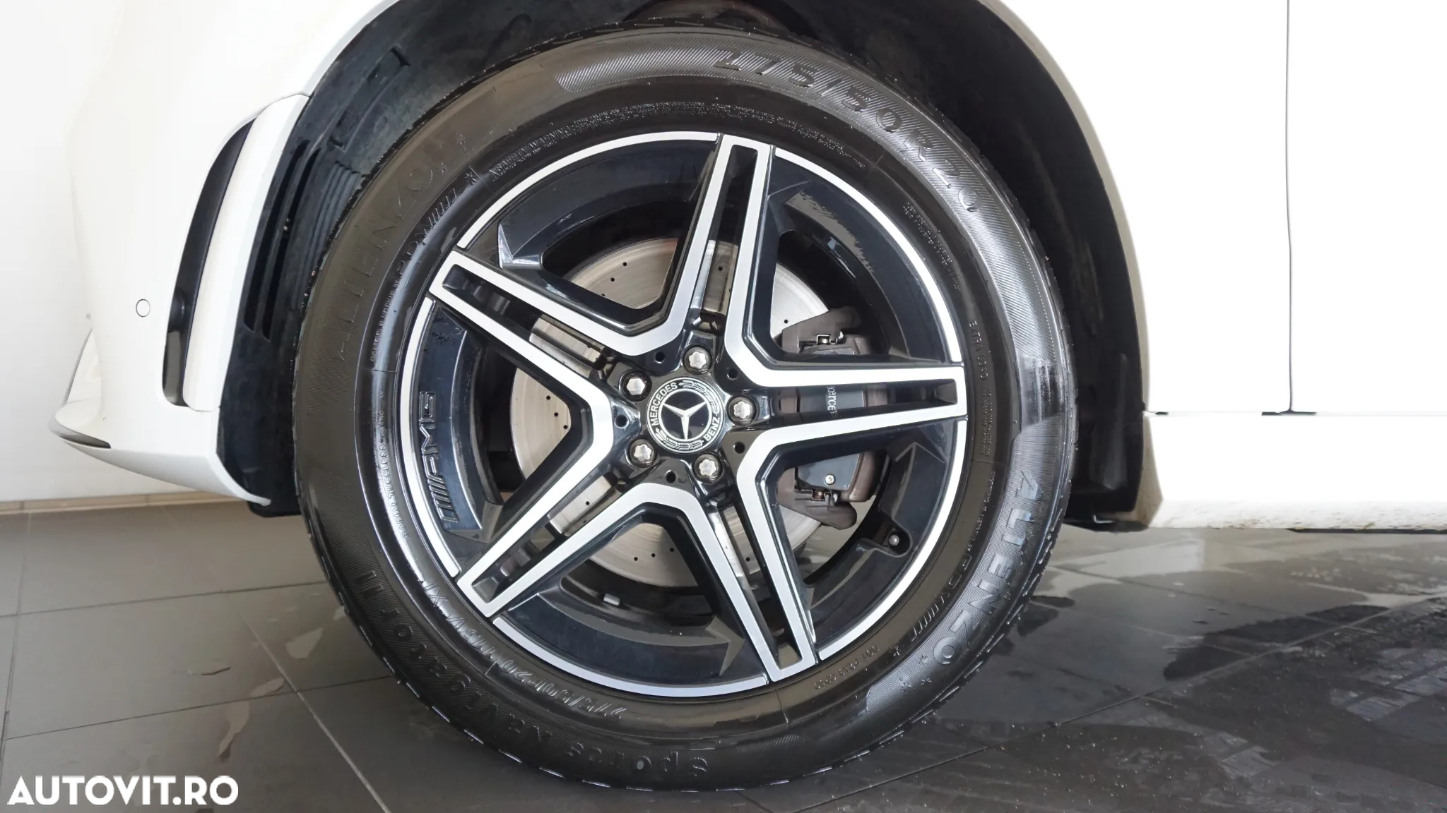 Mercedes-Benz GLE - 34