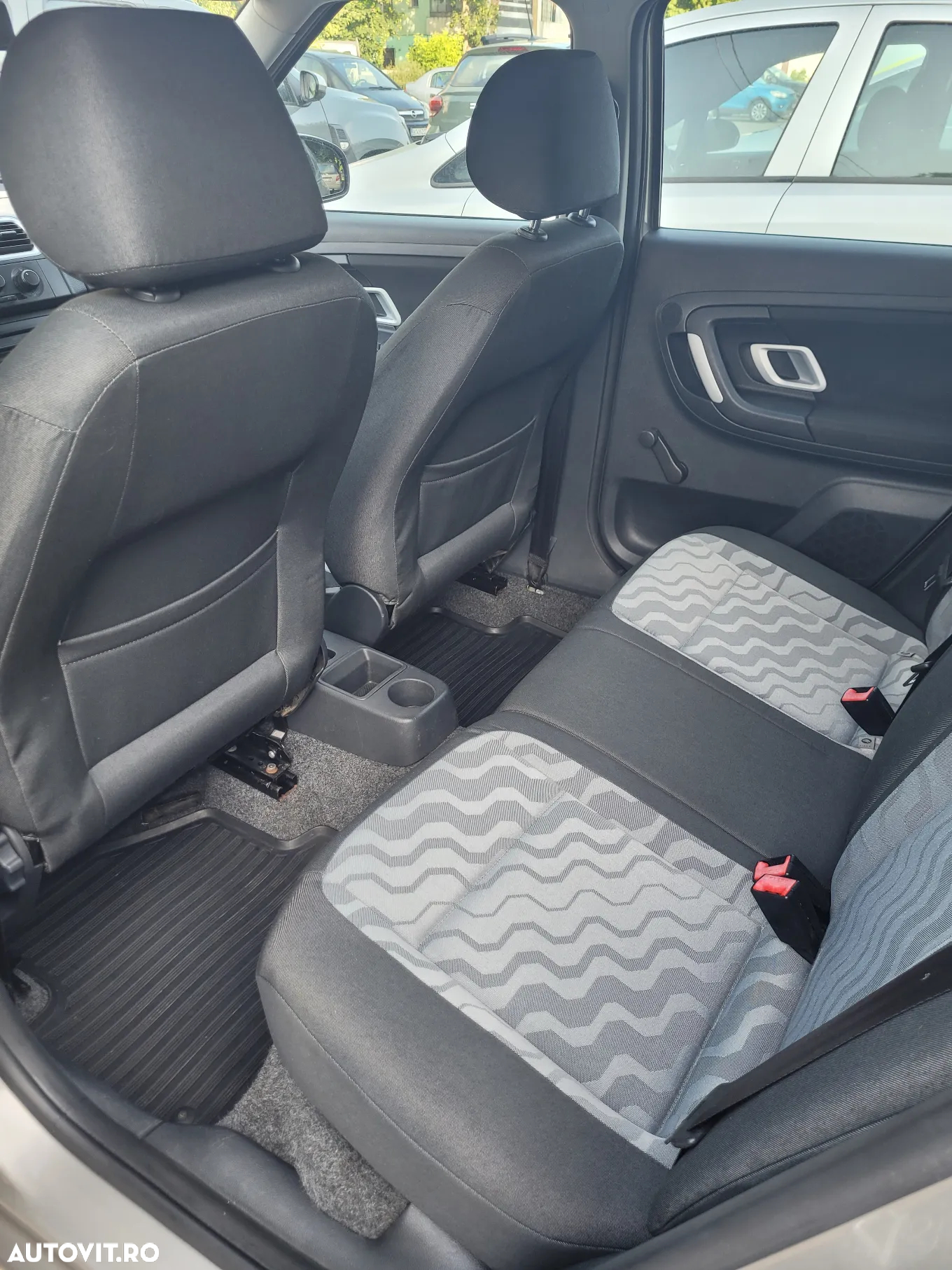 Skoda Fabia 1.2 HTP Elite - 6