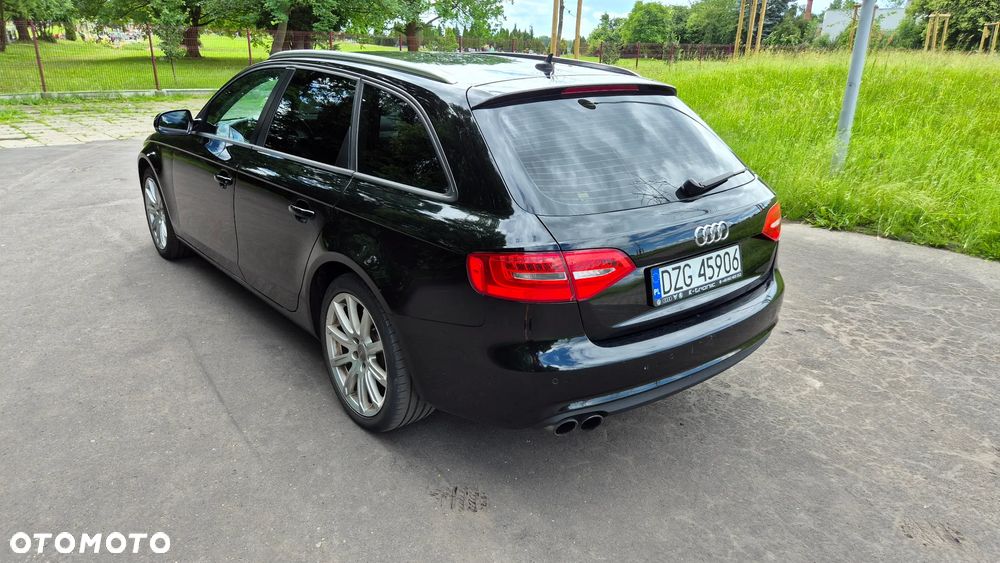 Audi A4 Avant 2.0 TDI - 8