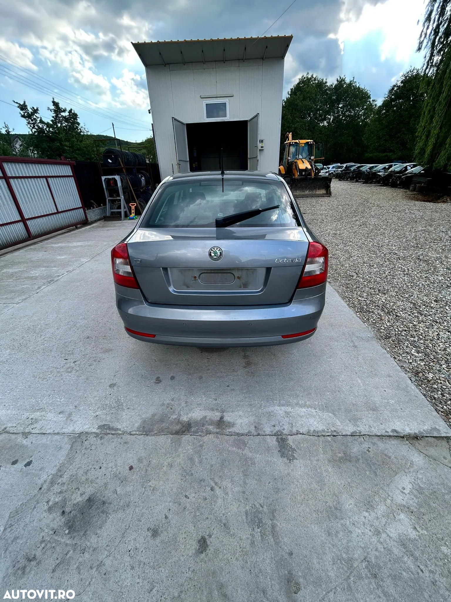 Dezmembrez Skoda Octavia 2 Facelift 1.6 Diesel CAYC - 4