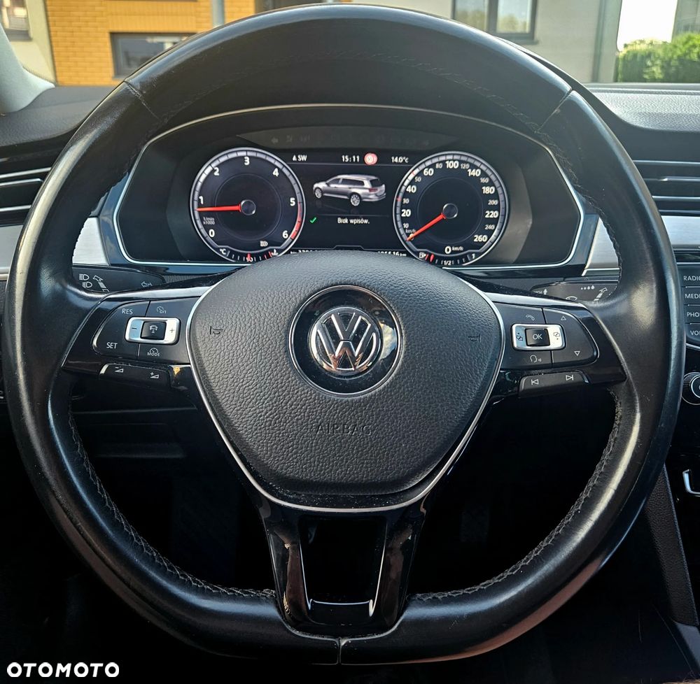 Volkswagen Passat 2.0 TDI (BlueMotion Technology) Highline - 10